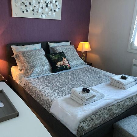 « Chez Annie » Bed & Breakfast Doue-la-Fontaine Ngoại thất bức ảnh