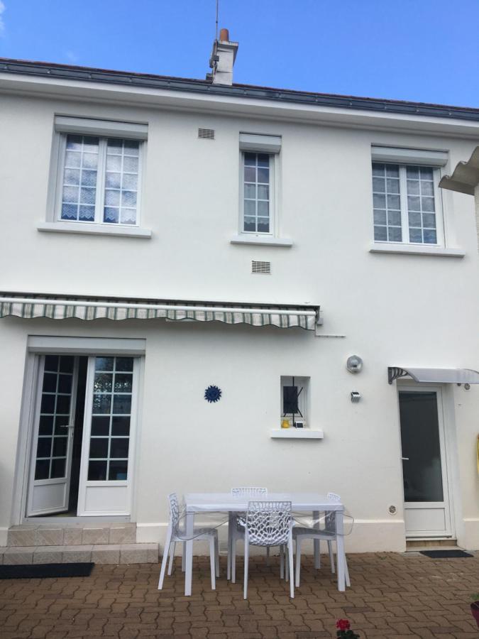 « Chez Annie » Bed & Breakfast Doue-la-Fontaine Ngoại thất bức ảnh