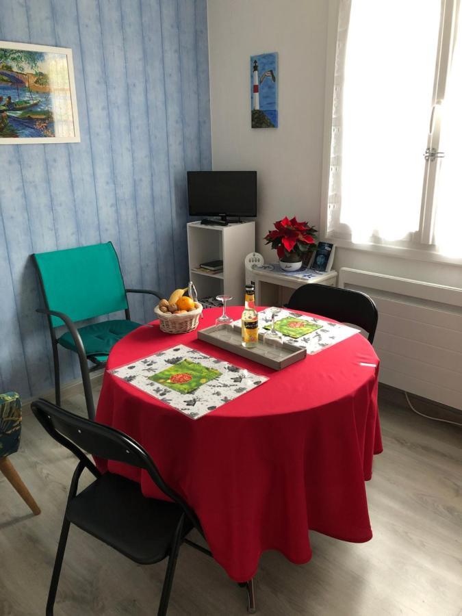 « Chez Annie » Bed & Breakfast Doue-la-Fontaine Ngoại thất bức ảnh